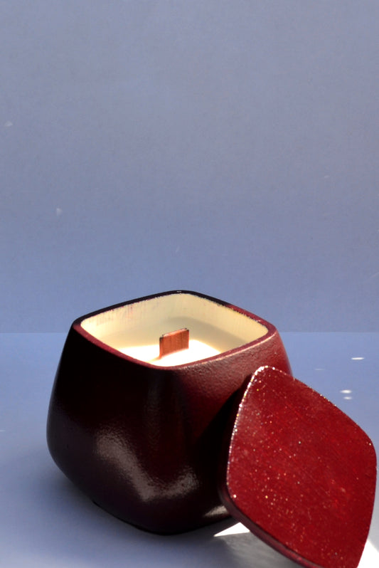 Scented Candle Soft Diamond Maroon